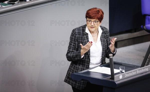 Ingeborg Graessle, Member of the German Bundestag (CDU/CSU), recorded during a speech on the euro