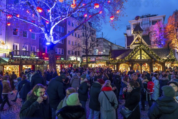 Christmas market at the Alter Markt in the historic city centre of Cologne, North Rhine-Westphalia,