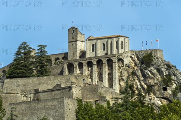 Sisteron. The keep and the Chapelle-Notre-Dame of the Citadel, Alpes-de-Haute-Provence.