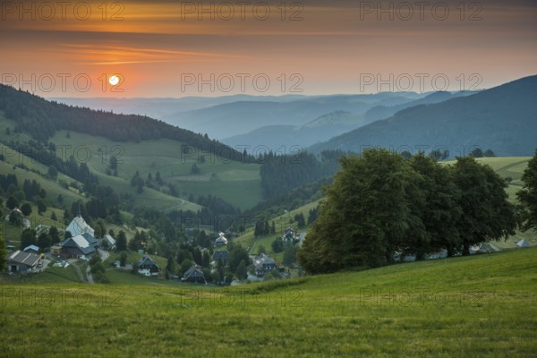 Sunrise, Hofsgrund, Oberried, Schauinsland, Black Forest, Baden-Württemberg, Germany, Europe