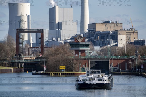 Rhine-Herne Canal, New Lock Herne Crange, Dutch tanker Veendam, STEAG combined heat and power plant
