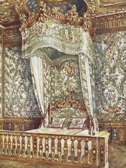 Furniture at the turn of the century 1900, Gilt state bed of Queen Marie Antoinette (1910, 1911),