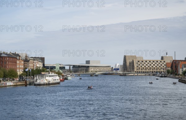 View from the Knippelsbro bascule bridge to the Havngade, the Inderhavnen or inner harbour, the