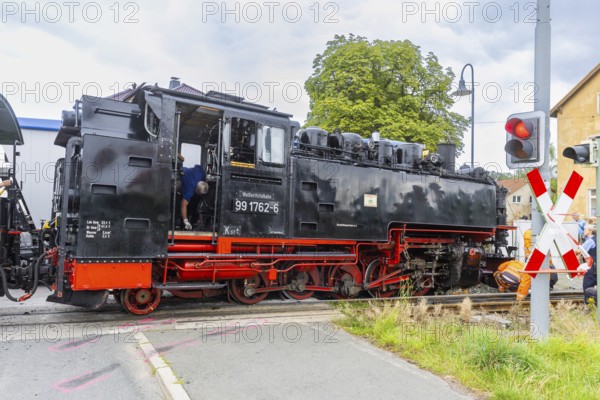 There was a serious accident between a train on the Weißeritz Valley Railway and a lorry from the