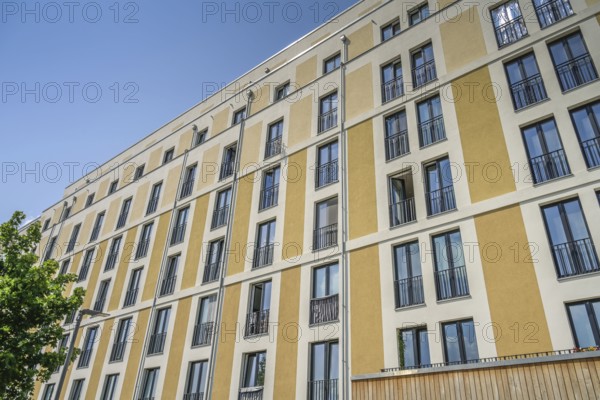 New construction of the property company Hines, residential building, Südkreuz city quarter,