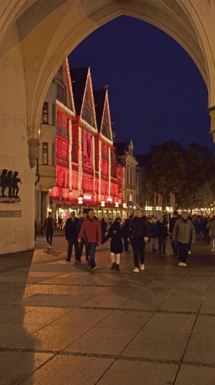 Europe, Germany, Bavaria, Munich, City, Stachus, Karlstor, view into Neuhauser Straße, shopping