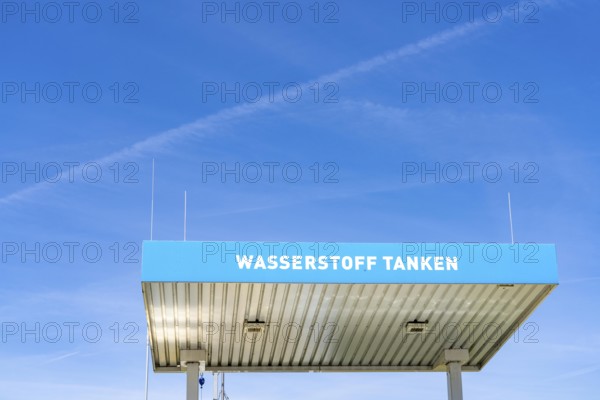 Hydrogen filling station, waste disposal vehicles, rubbish trucks, of the municipal waste disposal
