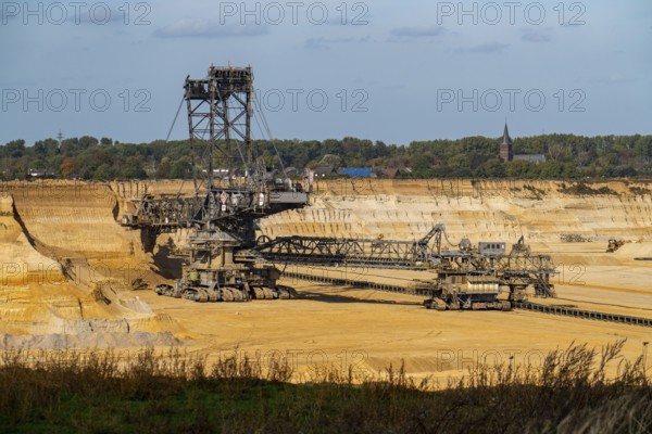 Opencast lignite mine Garzweiler II, bucket wheel excavator during excavation, at the edge of the