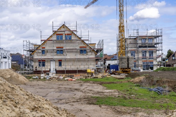 New development district, around 140 detached and semi-detached villas being built in the south of