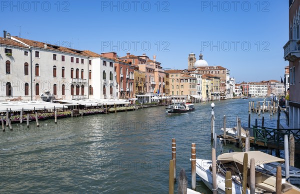 Grand Canal, back dome of the church Chiesa di San Simeon Piccolo, Venice, Veneto, Italy, Europe