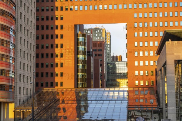 View through the building of the public prosecutor's office, red, on Wilhelminaplein, on the Nieuwe