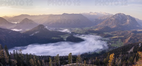 Panoramic photo: view from Mount Loser to Lake Altaussee, Altaussee, Bad Aussee, Tressenstein,