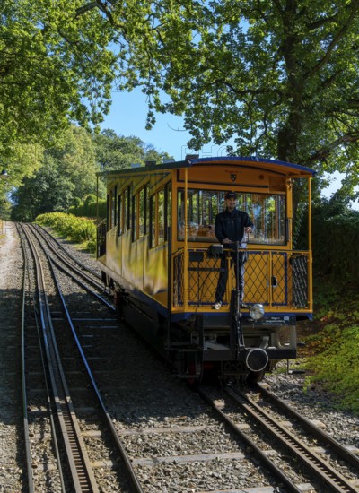 Wire rope rack railway at the Neroberg Landscape Park, Wiesbaden, Hesse, Germany, Europe