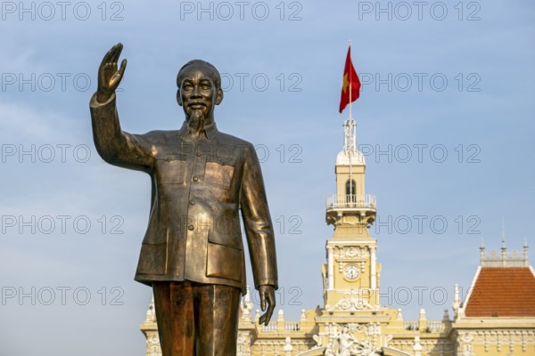 Ho Chi Minh Statue and City Hall, Saigon, Vietnam, Asia