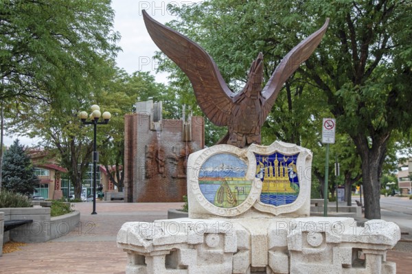Pueblo, Colorado, A monument in Sister Cities Plaza honors the relationship between Pueblo and