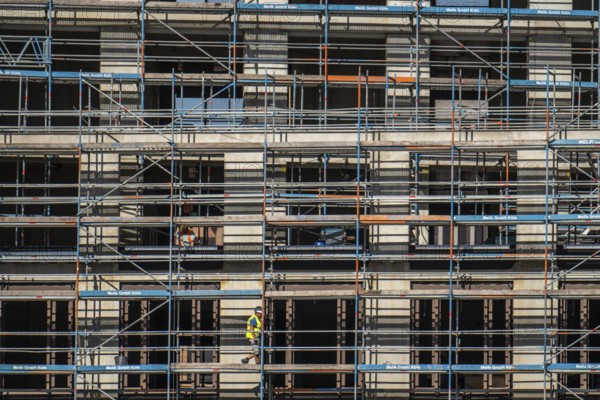 Construction site, at the Cologne Trade Fair Centre, new construction of a high-rise office