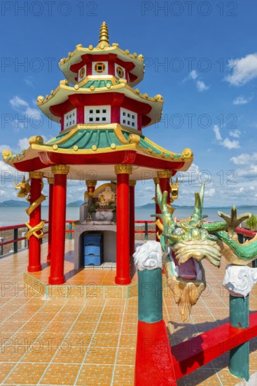 Chinese temple, Buddhism, religion, world religion, pilgrimage site, pray, faith, Asian, colourful,