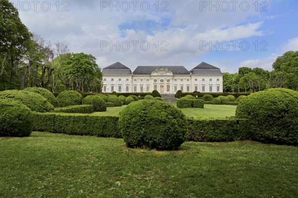 Park, Baroque Halbturn Castle, Lake Neusiedl, Burgenland, Austria, Europe