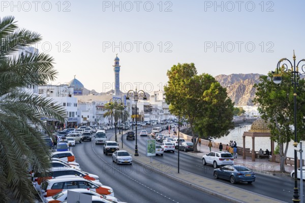 Mutrah Corniche, Promenade at the harbour, Matrah, Muscat, Oman, Asia