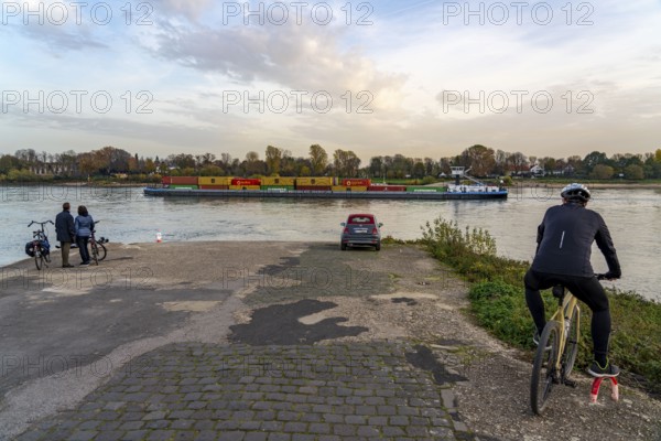 Ferry terminal in Langst-Kierst, Meerbusch, connection to Düsseldorf-Kaiserswerth, container cargo