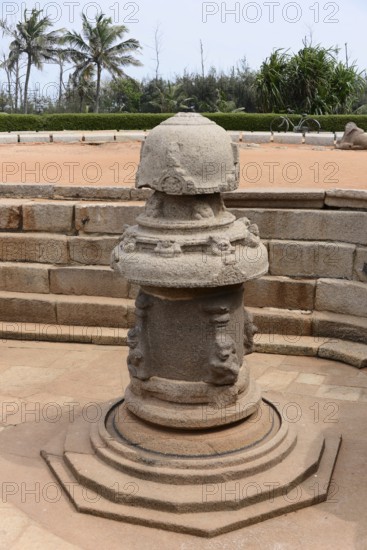 Coastal temple of Mahabalipuram, Mamallapuram, close-up of an ancient stone sculpture in an