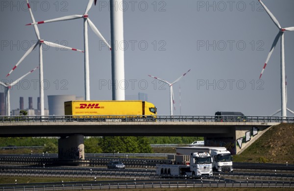 Jackerath motorway junction, A44 and A61 motorways, in the Rhenish lignite mining area, wind farm,
