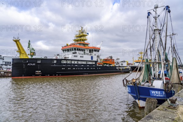 Atair, survey, wreck search and research vessel (VWFS) of the Federal Maritime and Hydrographic