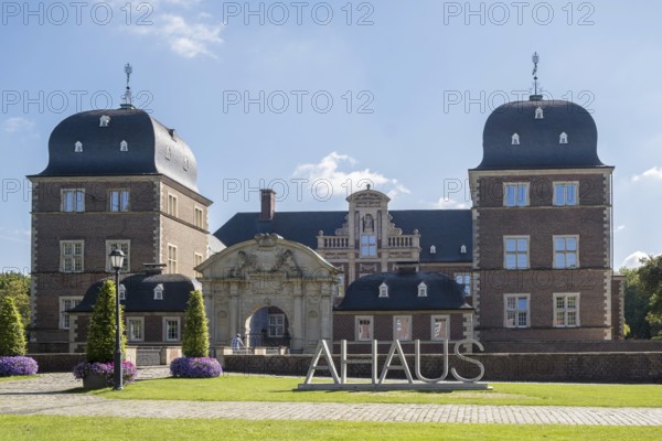 Ahaus Baroque and moated castle, today the seat of the Ahaus Technical Academy, Ahaus, Münsterland,
