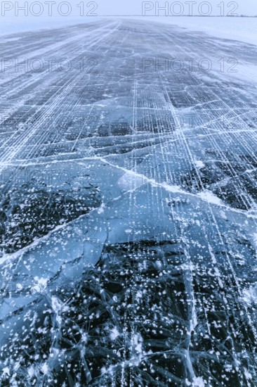 Ice Road, Ice Road, ice, snow, cold, near Tuktoyaktuk, Northwest Territories, Canada, North America