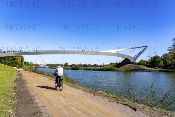 New bridge over the Rhine-Herne Canal and the Emscher, leap over the Emscher, bicycle and