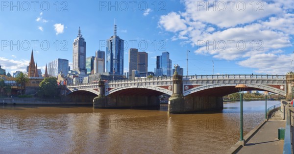 Landscape of Melbourne City Centre at the yarra river at spring, Australia, Oceania