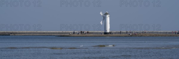 Mill beacon on the pier, Swinemünde, Usedom Island, Baltic Sea, Poland, Europe