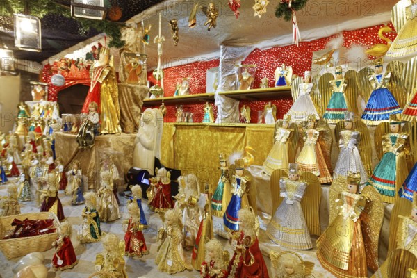 Rauschgoldengel, angel made of paper, traditional, traditional offer, stand at the Nuremberg