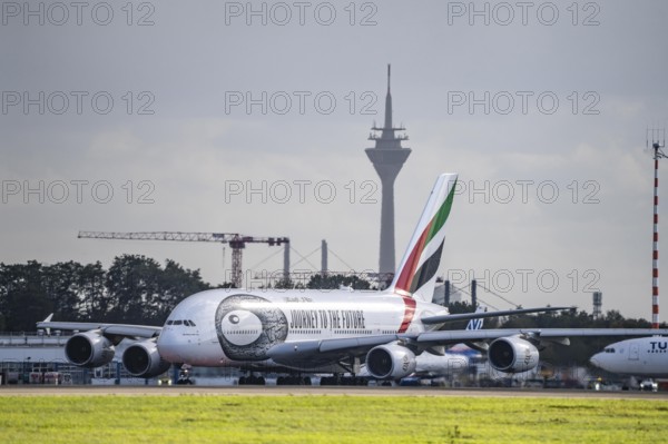 Düsseldorf International Airport, Emirates, Airbus A380-800, A6-EUT, on the taxiway for take-off,
