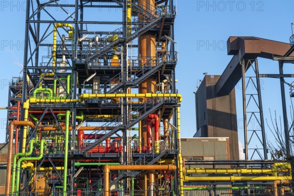 Coking plant of HKM, Hüttenwerke Krupp-Mannesmann in Duisburg-Hüttenheim, chemical plants, white