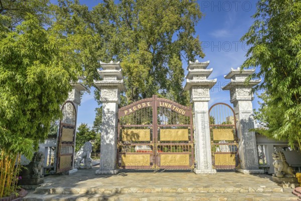 Linh Thuu Pagoda, Vietnamese Buddhist Community, Heidereuterstraße, Spandau, Berlin, Germany,