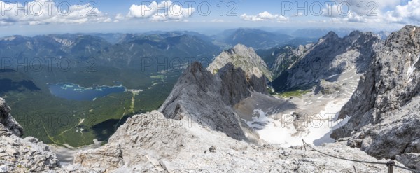 Panorama, mountain landscape, view from the summit of the Zugspitze, view of Eibsee lake and