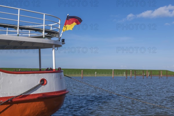Stern of an excursion boat, Jade Bay, German Bight, North Sea, Lower Saxony, Northern Germany,