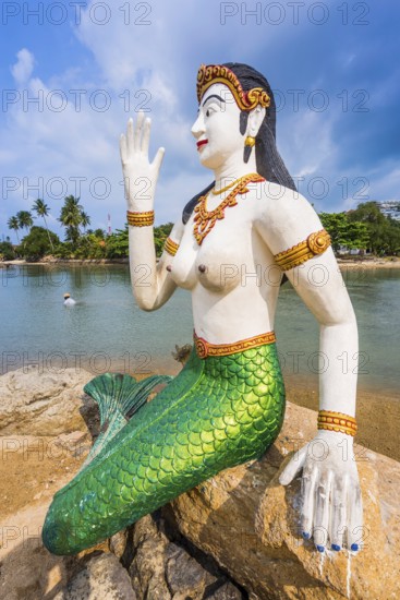Sculptures at Wat Phra Yai, Buddhist temple, religion, Buddhism, figure, statue, sculpture,
