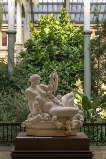 The Water Mother, marble sculpture by Kai Nielsen, Palm Garden, Ny Carlsberg Glyptotek or New
