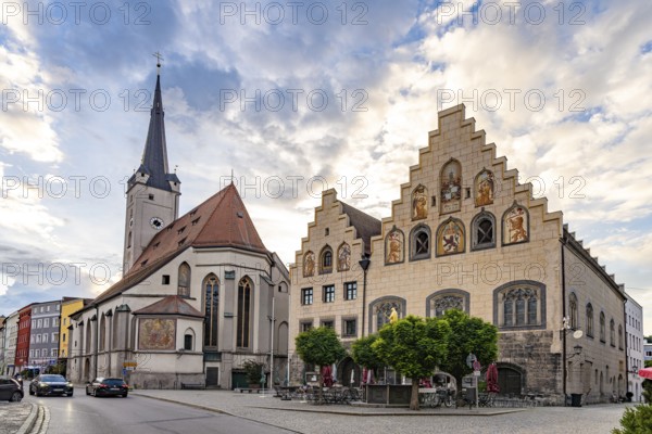 The town hall and the Church of Our Lady in moated castle am Inn, Bavaria, Germany, Europe