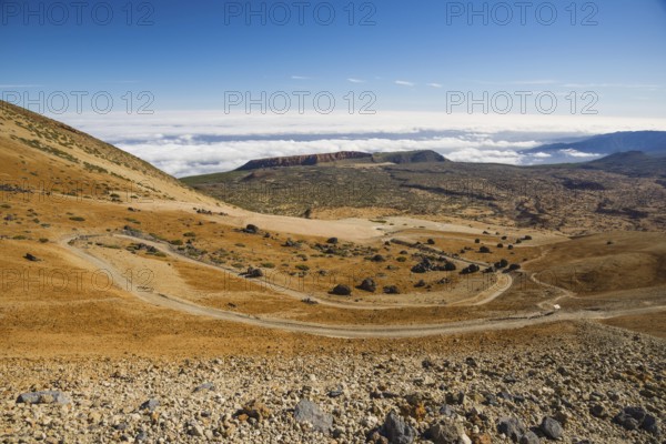 Huevos del Teide, Teide eggs, lava balls, Montana Blanca, Pico del Teide, 3718m, Parque Nacional de