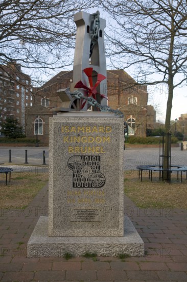 Isambard Kingdom Brunel memorial monument, Portsmouth, Hampshire, England, United Kingdom, Europe