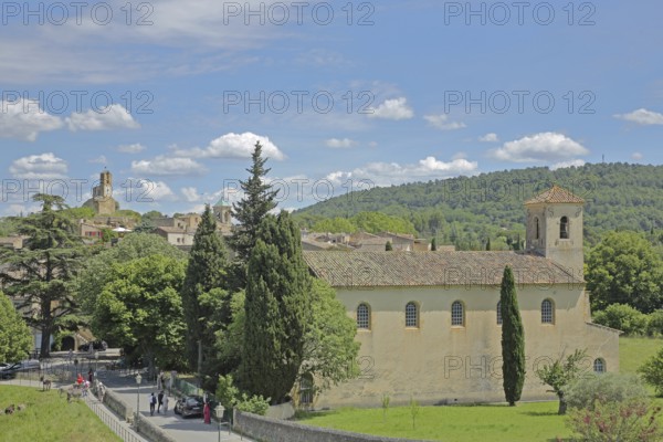 Temple, church and townscape of Lourmarin, Luberon, Vaucluse, Provence, France, Europe