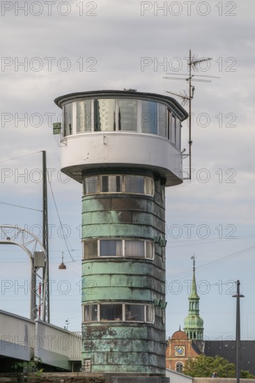 Bridge tower, Knippelsbro bascule bridge over the Inderhavnen or inner harbour, Christianshavn,