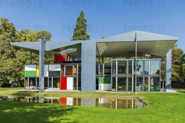 Heidi Weberhaus, museum, Bauhaus, architecture, architectural style, modern, Zurich, Switzerland,