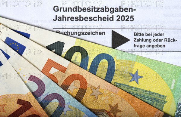 Property tax annual tax assessment 2025, symbolic image property tax reform, property tax,