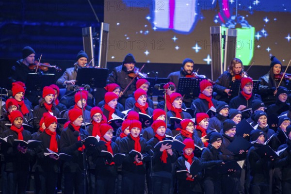 When over 25, 000 visitors flock to the Rudolf Harbig Stadium for the big Advent concert just in