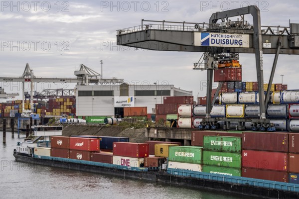 Port of Duisburg Ruhrort, Container freighter being loaded and unloaded at DeCeTe, Duisburg