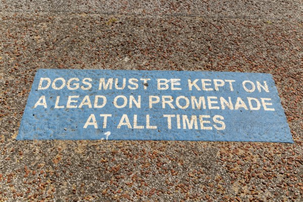 Dogs Must Be Kept On a Lead on Promenade at all Times, The Esplanade, Lowestoft, Suffolk, England,